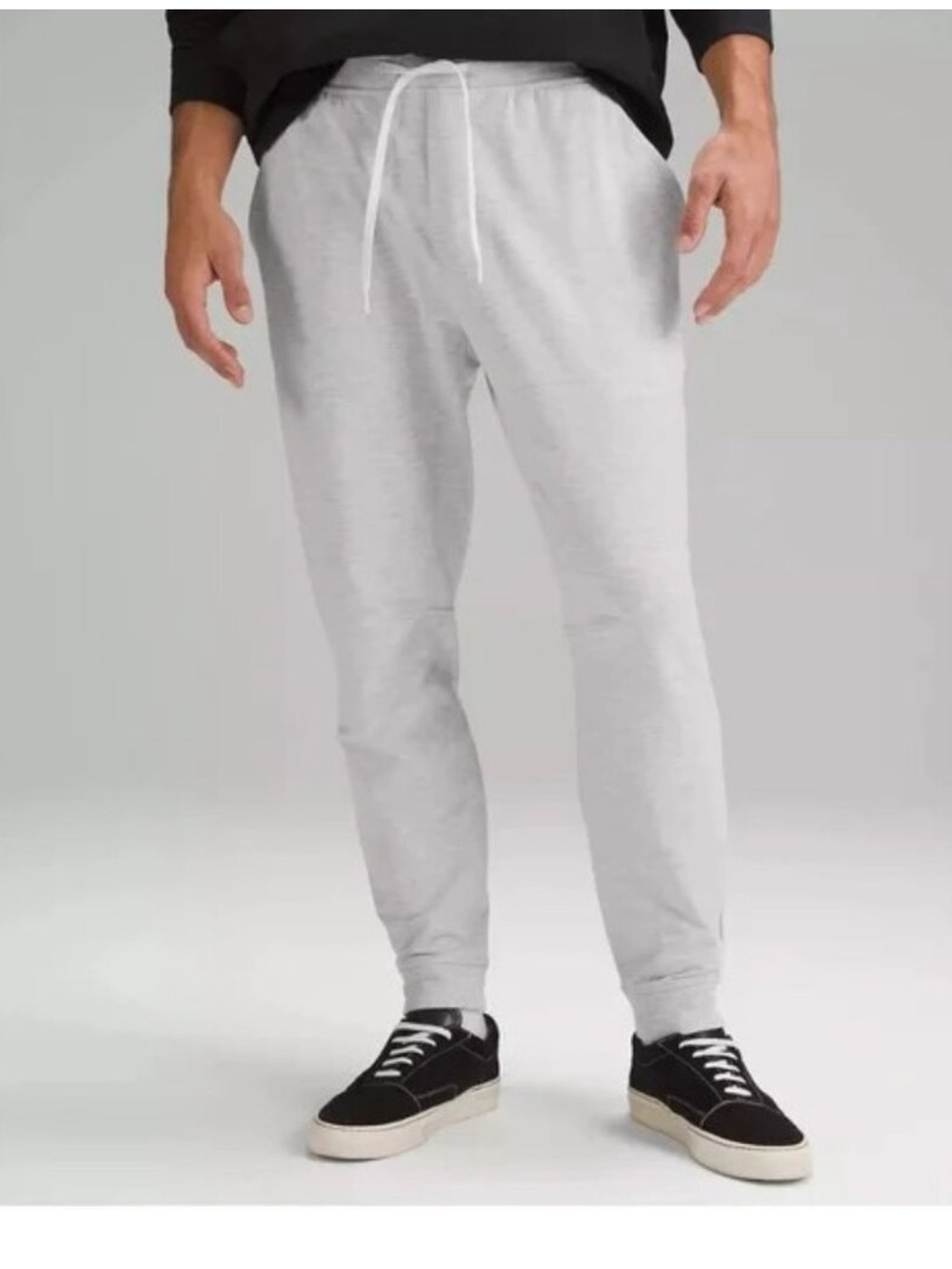 Lululemon Men's Light Gray Jogger Sweatpants with Drawstring Medium